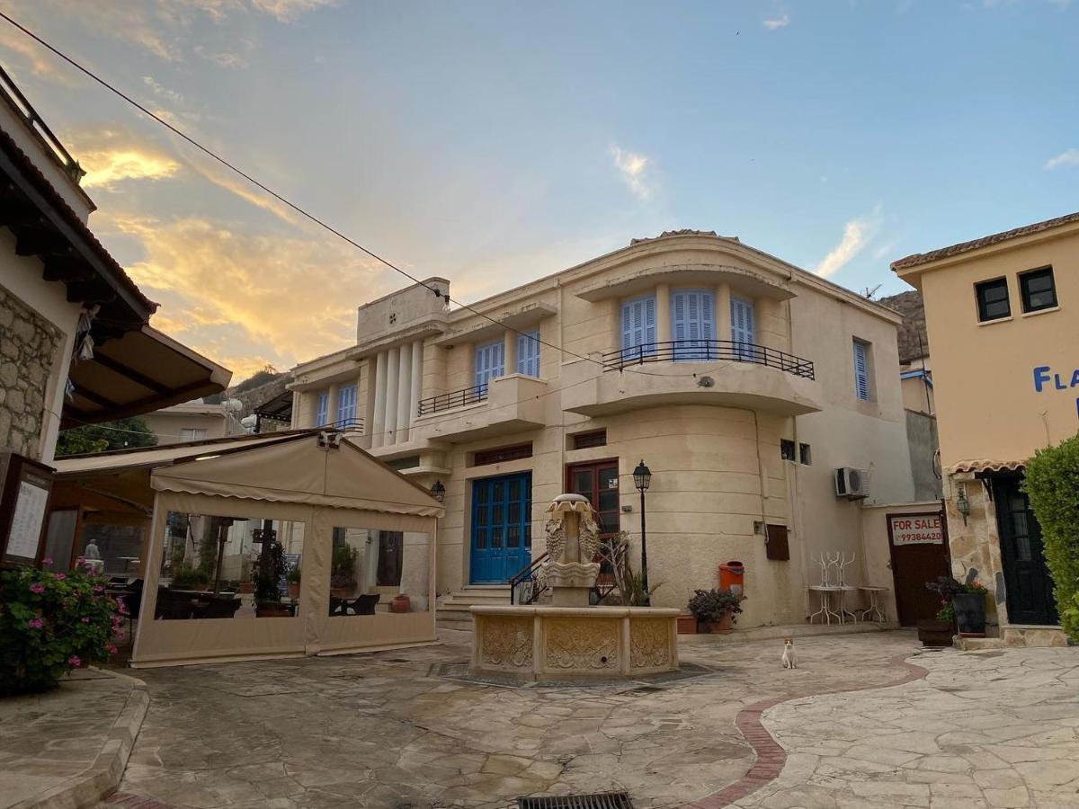 Chariandry Court Apartment Pissouri Luaran gambar