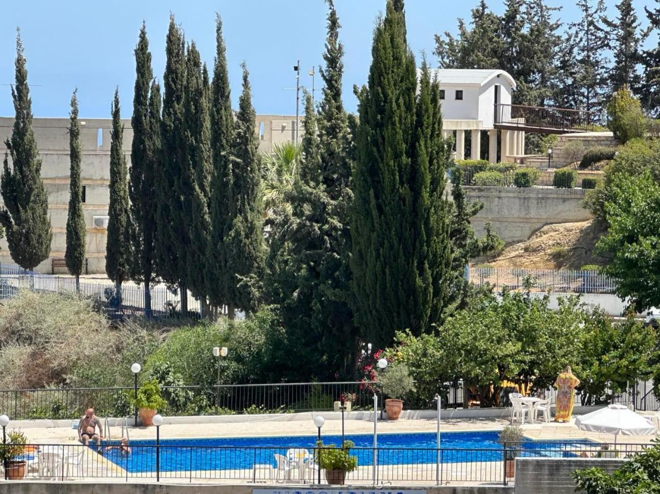 Chariandry Court Apartment Pissouri Luaran gambar