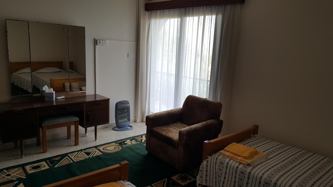 Chariandry Court Apartment Pissouri Luaran gambar