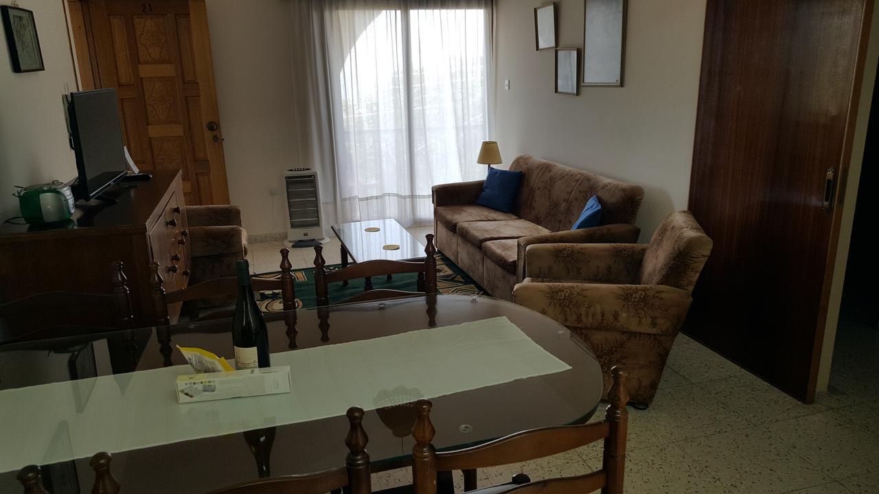 Chariandry Court Apartment Pissouri Luaran gambar